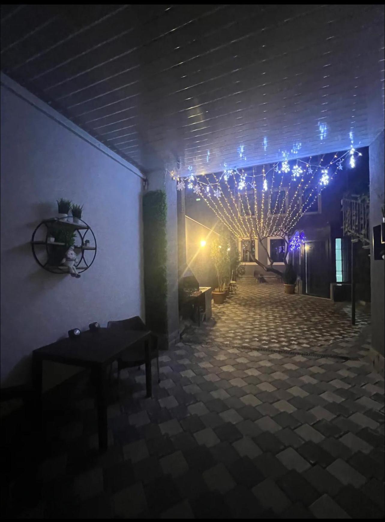 Cool Blue Interior Self Check In Apartment Yerevan Exterior photo